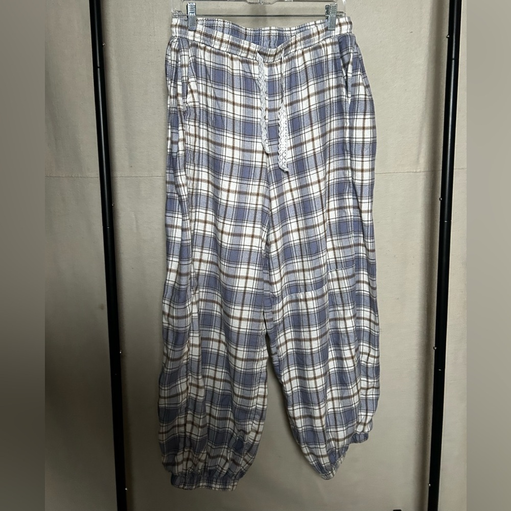 Urban Outfitters Women’s Plaid Pajama Pants